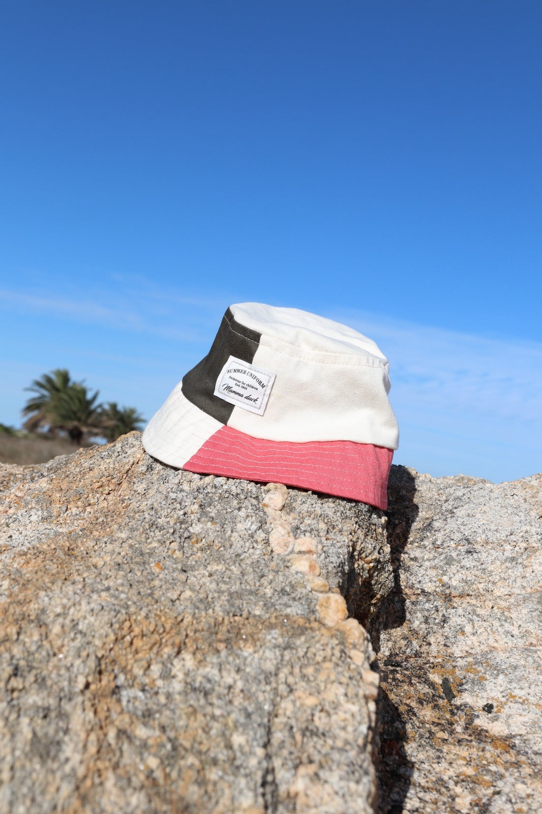 Bucket hat Verde y magenta